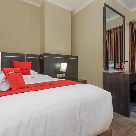 Reddoorz Plus @ Thamrin Jakarta Eksteriør bilde