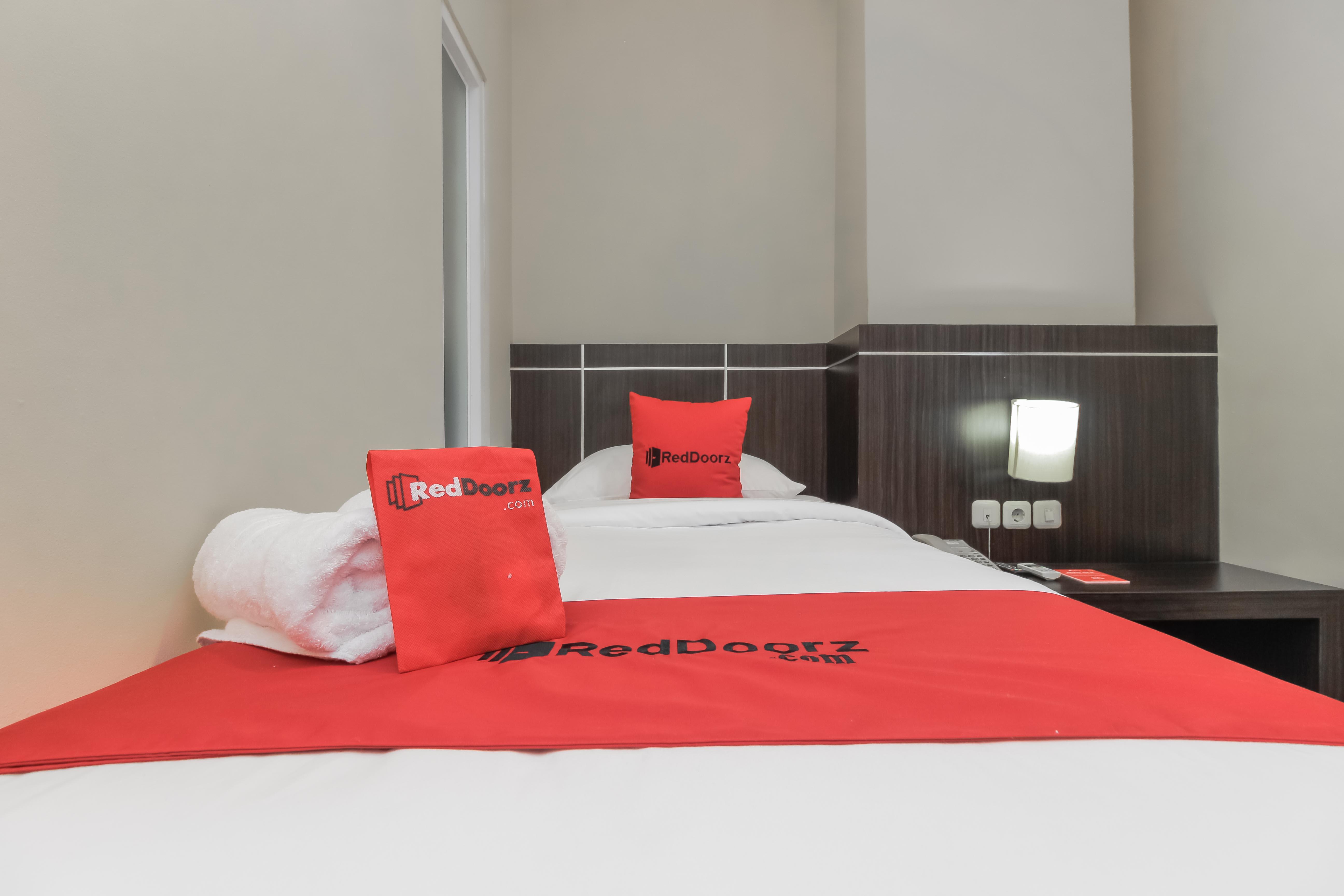 Reddoorz Plus @ Thamrin Jakarta Eksteriør bilde