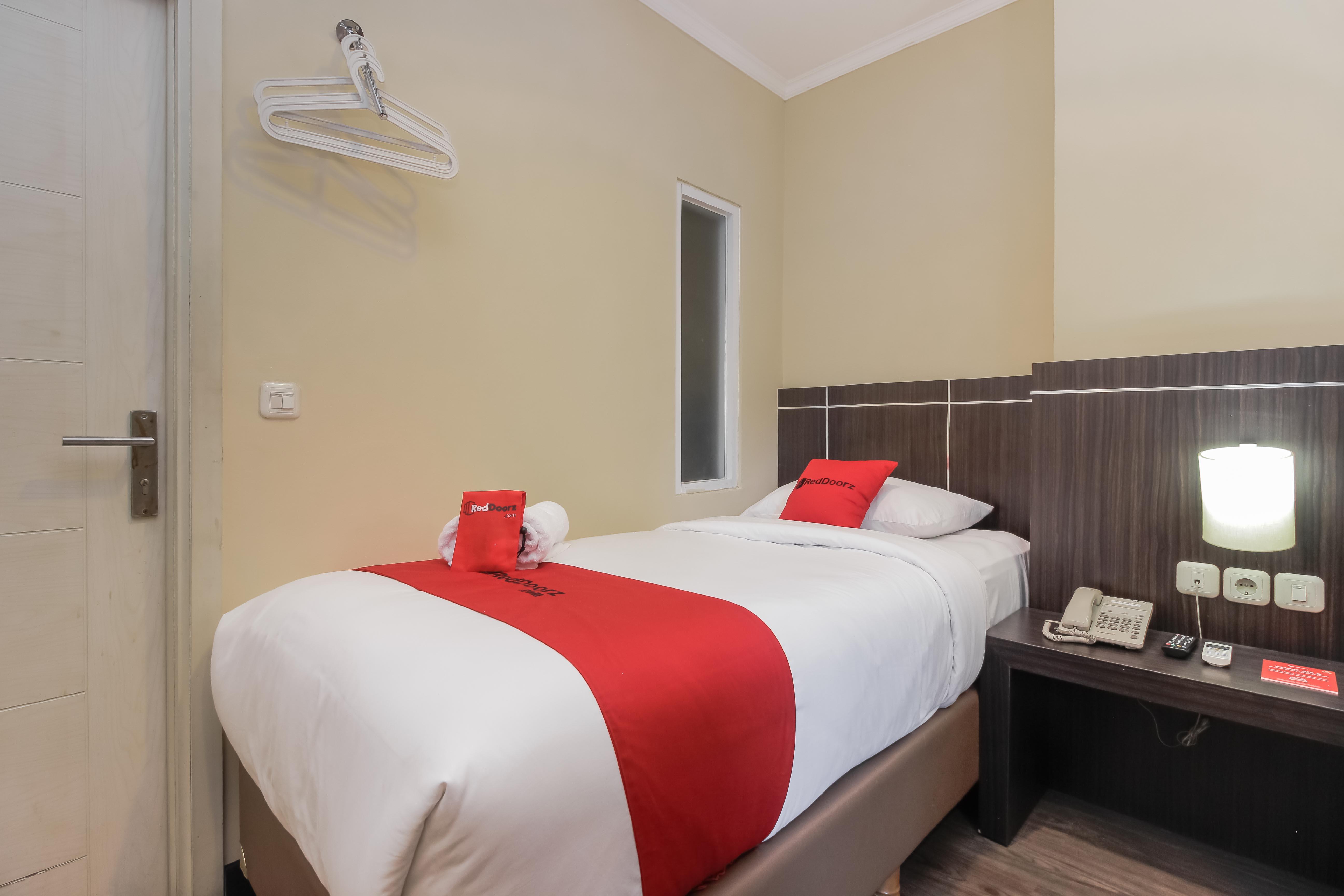 Reddoorz Plus @ Thamrin Jakarta Eksteriør bilde
