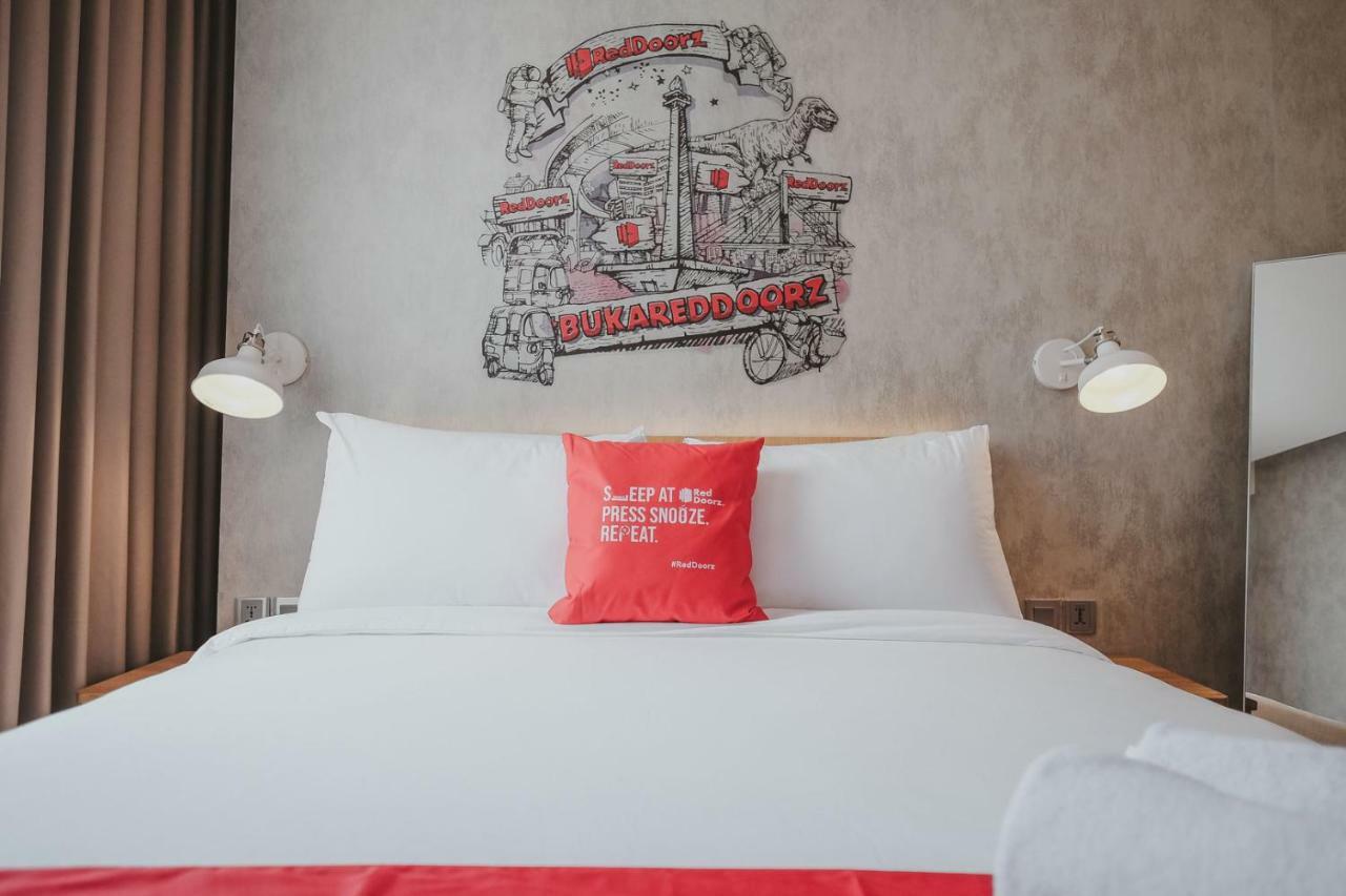 Reddoorz Plus @ Thamrin Jakarta Eksteriør bilde