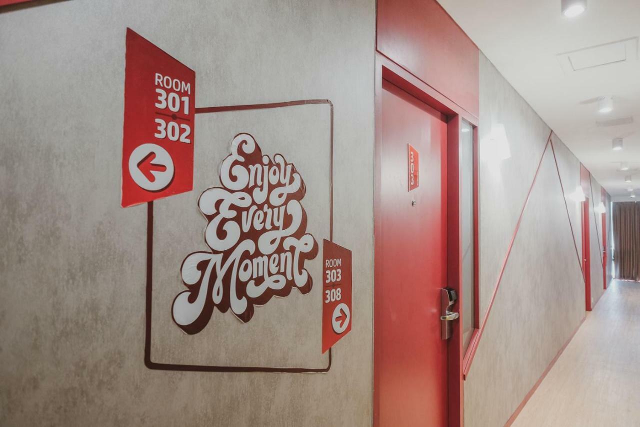 Reddoorz Plus @ Thamrin Jakarta Eksteriør bilde