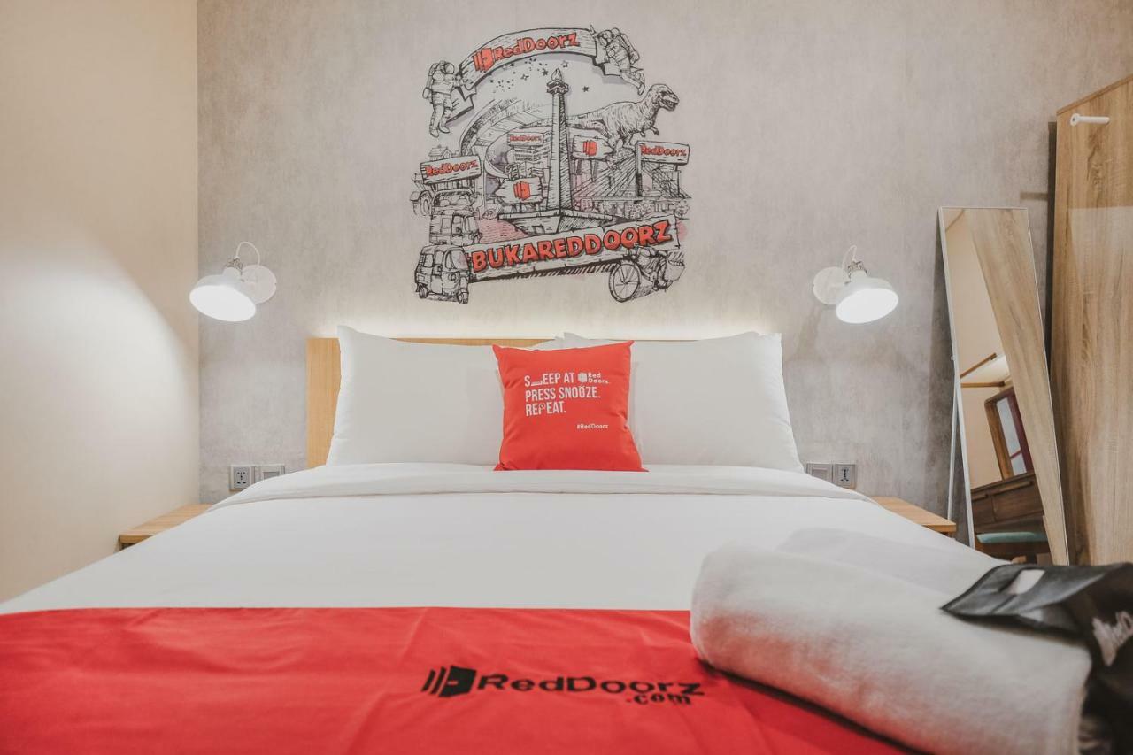 Reddoorz Plus @ Thamrin Jakarta Eksteriør bilde