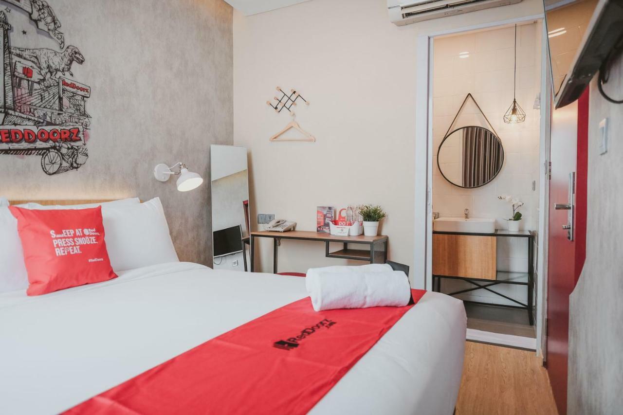 Reddoorz Plus @ Thamrin Jakarta Eksteriør bilde